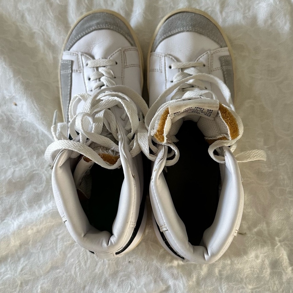 Kids High-Top Sneakers - White and Gray